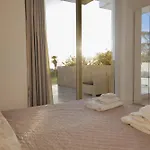 Artemide Mare Hotel 3*