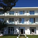 Hotel Artemide Mare 3*