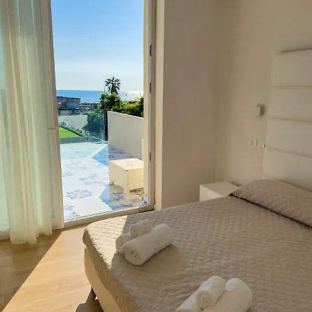 Hotel Artemide Mare 3*