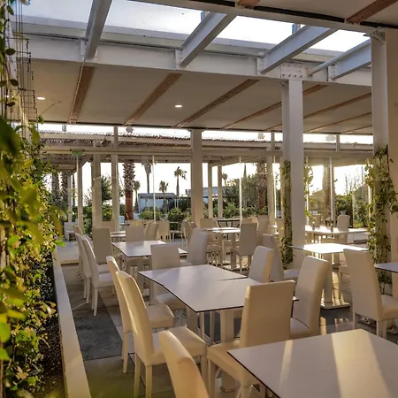 Hotel Artemide Mare Paestum