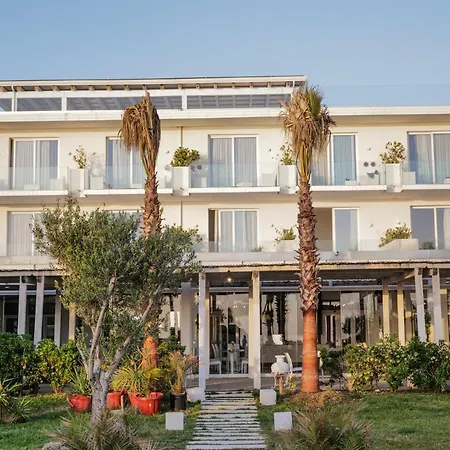 Artemide Mare 3*