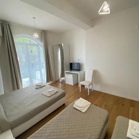 Hotel Artemide Mare Paestum