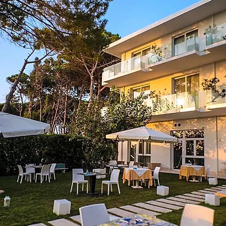 Artemide Mare 3*