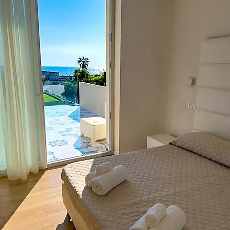 Hotel Artemide Mare 3*