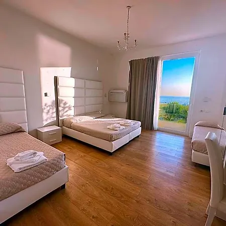 Artemide Mare 3*